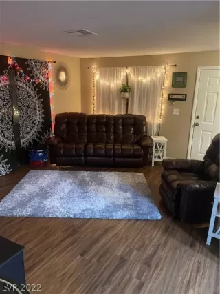 Photo #2: 2362656 Listing 