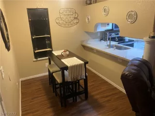 Photo #4: 2362656 Listing 