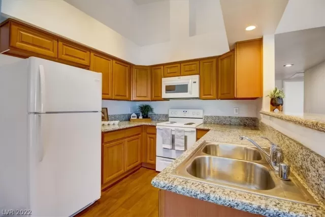 MLS: 2362666 Condo For Sale