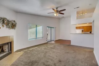 Photo #6: 2362666 Listing