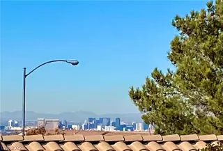 Photo #4: 2362718 Listing 