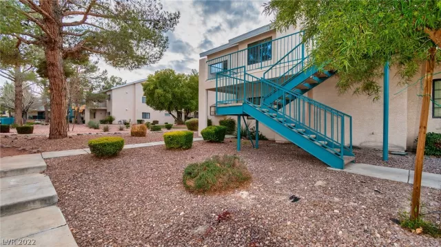 MLS: 2362726 Condo For Sale