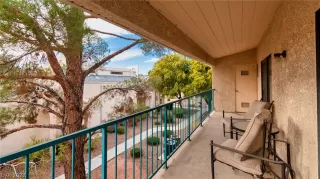 Photo #1: 2362726 Listing