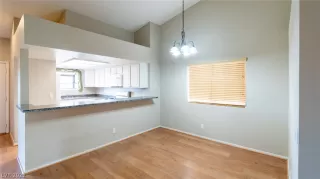 Photo #2: 2362726 Listing