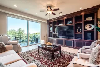 Photo #2: 2362732 Listing