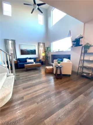 Photo #5: 2362742 Listing 