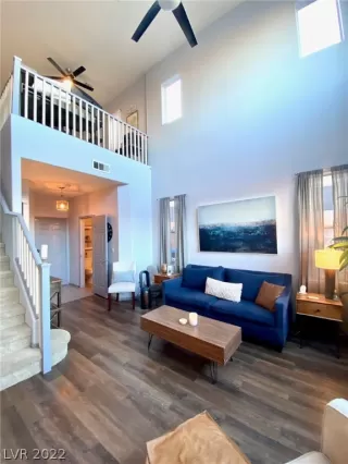 Photo #6: 2362742 Listing 