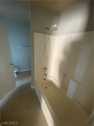 Photo #5: 2362744 Listing 