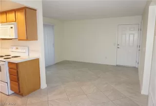 Photo #5: 2362756 Listing