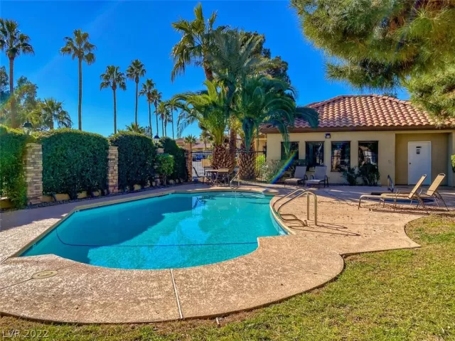 MLS: 2362780 Condo For Sale