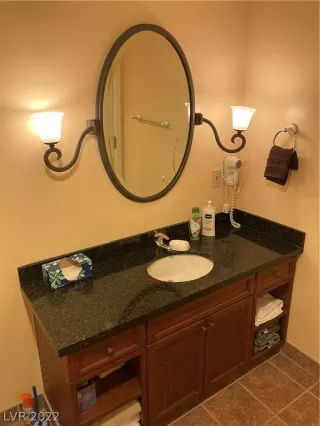 Photo #5: 2362799 Listing 