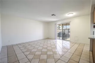 Photo #4: 2362810 Listing 