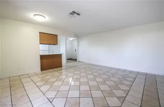 Photo #6: 2362810 Listing 