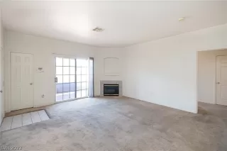 Photo #4: 2362812 Listing 