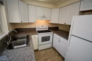 Photo #2: 2362813 Listing 
