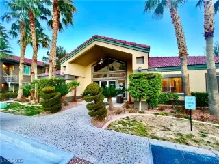 Photo #1: 2362892 Listing