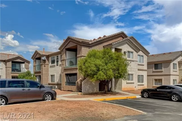 MLS: 2362896 Condo For Sale