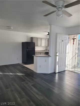 Photo #4: 2362896 Listing 