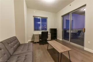 Photo #6: 2362917 Listing 