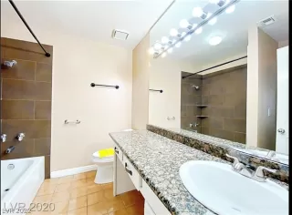 Photo #6: 2362930 Listing 