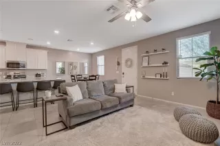 Photo #6: 2362939 Listing 