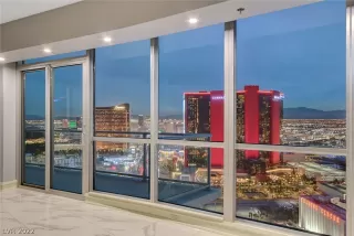 Photo #5: 2362945 Listing