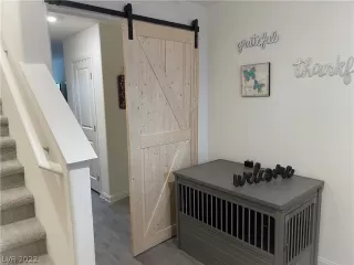 Photo #2: 2362950 Listing