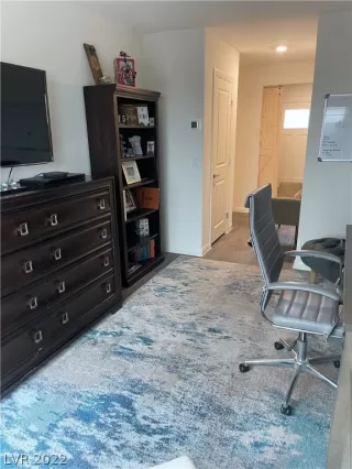 Photo #4: 2362950 Listing