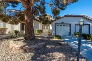 Photo #1: 2362963 Listing 