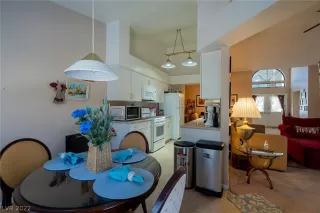 Photo #6: 2362963 Listing 