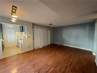 Photo #6: 2362964 Listing 