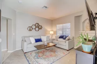 Photo #1: 2362990 Listing 