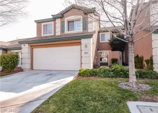 Photo #1: 2363001 Listing