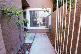 Photo #2: 2363001 Listing