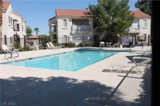 Photo #3: 2363020 Listing 