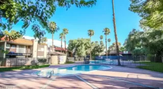 Photo #1: 2363034 Listing 