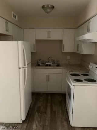 Photo #2: 2363040 Listing 