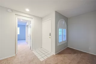 Photo #1: 2363046 Listing 