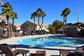 Photo #3: 2363051 Listing