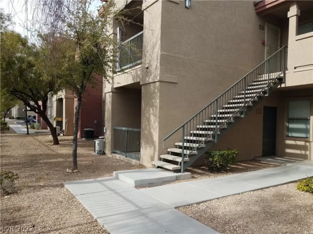 MLS: 2363074 Condo For Sale