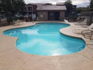 Photo #3: 2363074 Listing