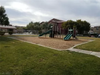 Photo #4: 2363074 Listing