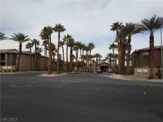 Photo #5: 2363074 Listing