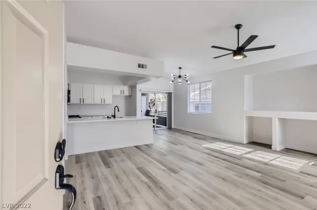 MLS: 2363093 Condo For Sale