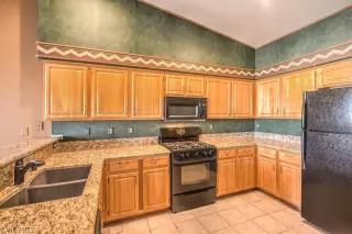 Photo #4: 2363142 Listing