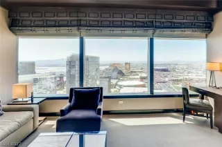 Photo #2: 2363160 Listing