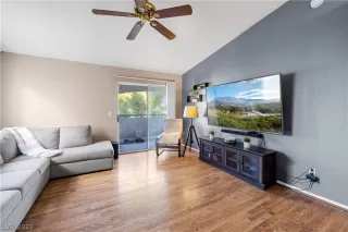 Photo #1: 2364171 Listing