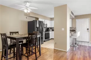 Photo #3: 2364171 Listing