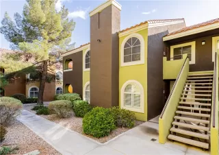 Photo #2: 2364208 Listing 