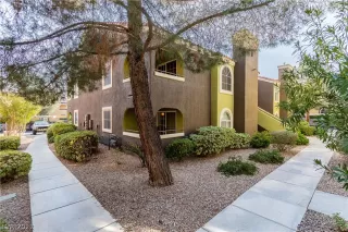 Photo #3: 2364208 Listing 